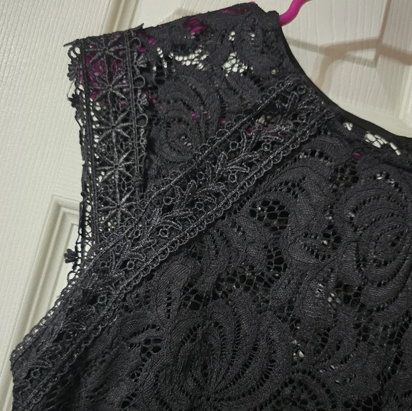 NWT Bisou Bisou Black Lace Shift Midi Dress, Fitted, Cap Sleeves, Lined, Size 6. - Picture 8 of 15